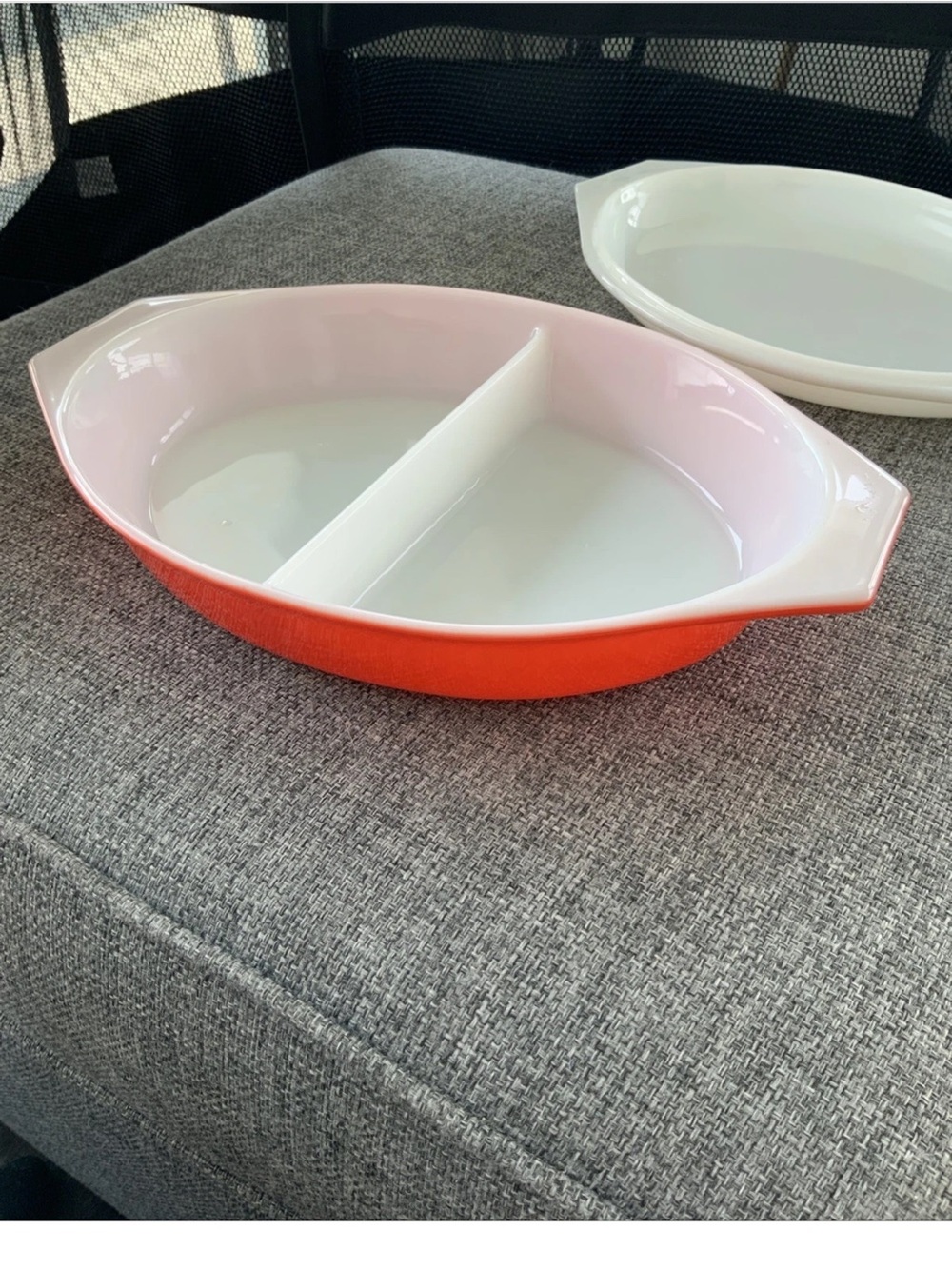 Pyrex Divided Casserole Dish W/ Lid Vintage Friendship Pattern Red & White 1Qt - Picture 4 of 8